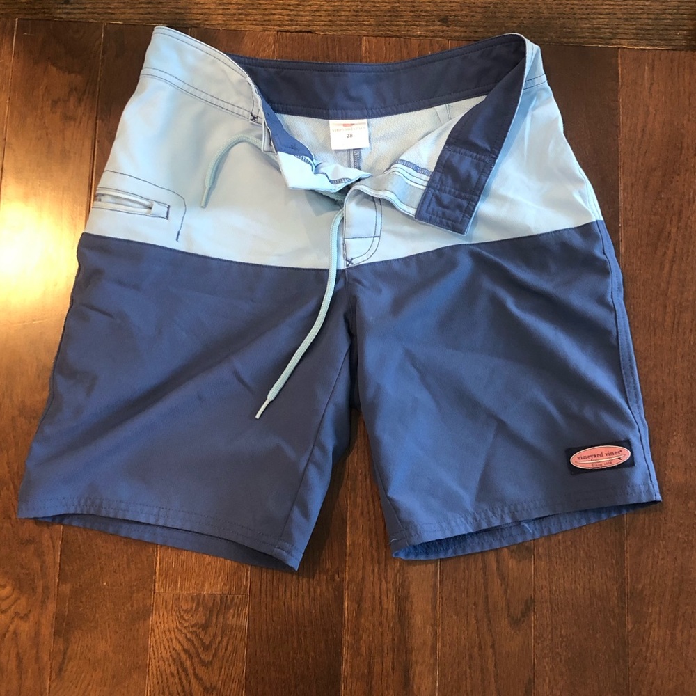 Vineyard vines men’s bathing suit